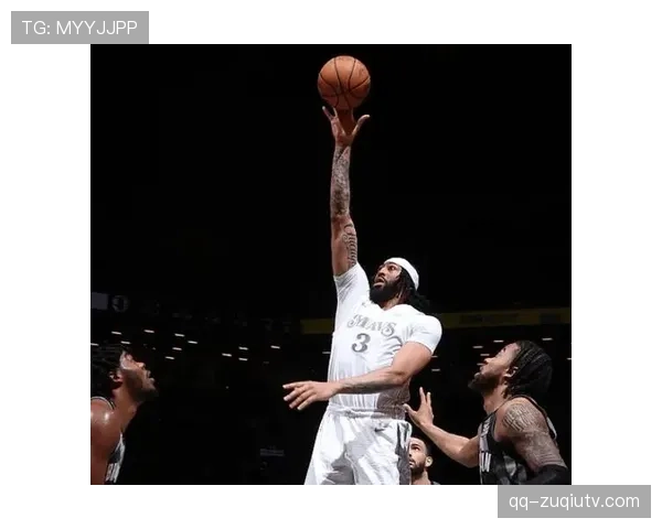 米德尔顿25分7篮板7助攻高效表现 助独行侠终结十连败