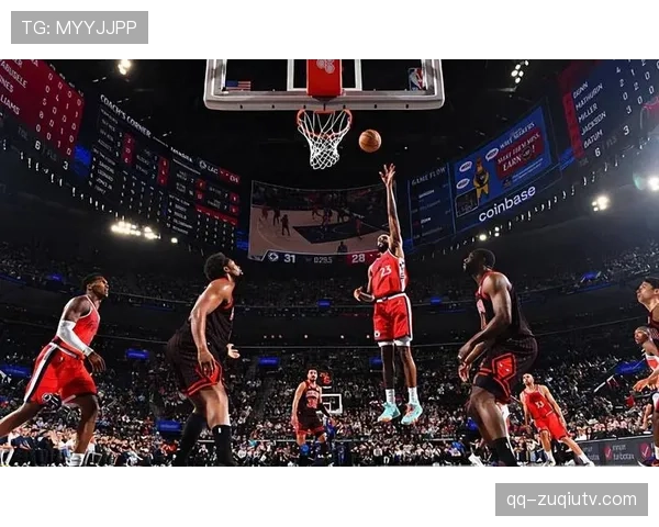 杰克逊右脚踝扭伤升级为出战成疑,快船内线轮换现转机